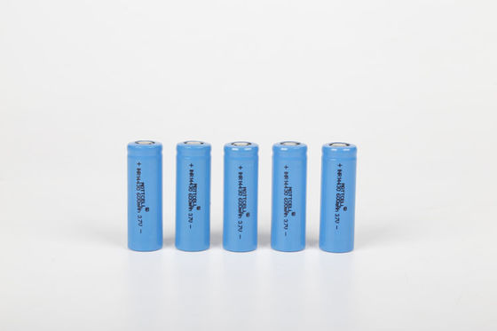 Ifr 14500 3.2V 6000mah Célula de bateria recarregável de lítio Lifepo4 Construído em BMS