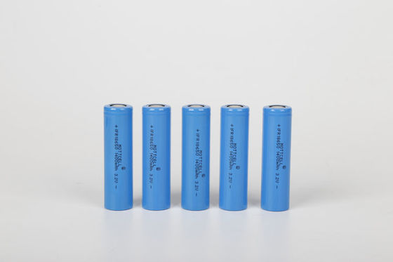 Bateria recarregável 3.2V Lifepo4 Bateria AAA 14500 18500 18650 3.7v Bateria Li-Ion