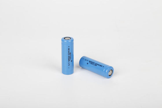 Bateria de alto desempenho 32700 LiFePo4 Células de bateria 3.2V 6000mAh 6ah Para luz solar